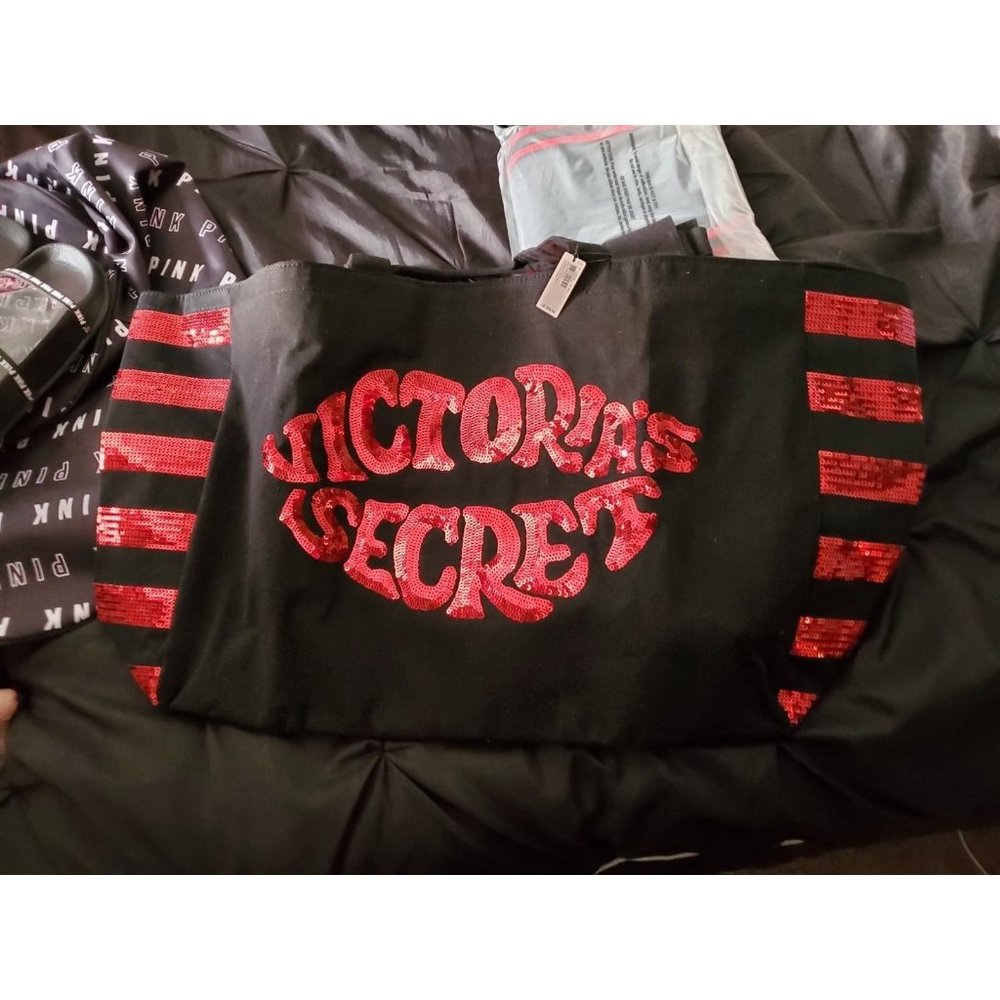 Victoria's Secret Valentines Bag